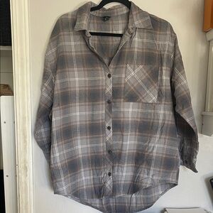 Women  Gray Plaid Shirt